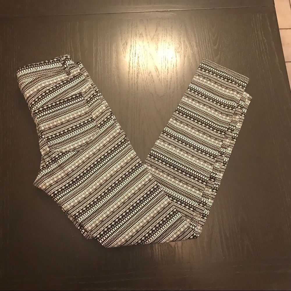 H&M divided skinny leg pants